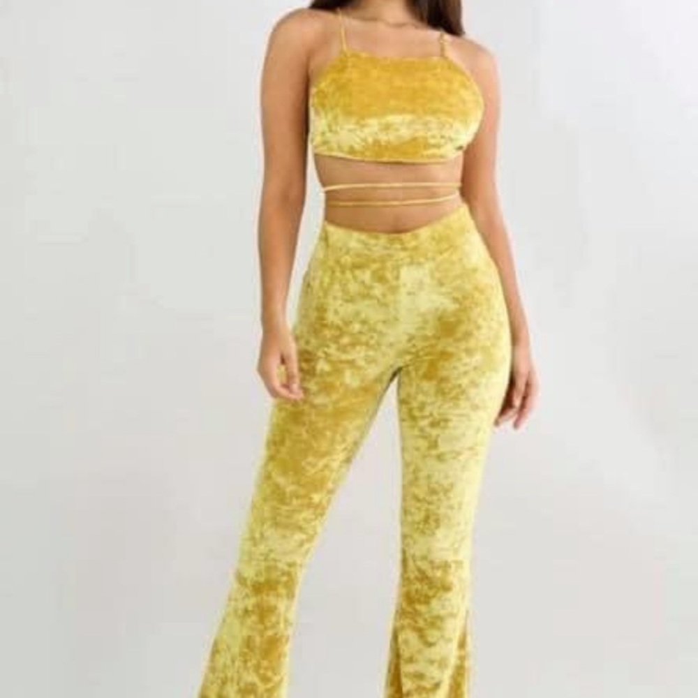 Two piece set
